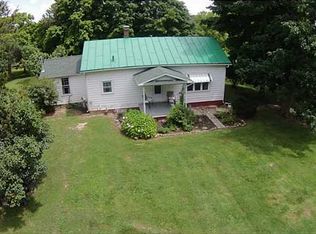 2121 Shawnee Dr, Defiance, OH 43512