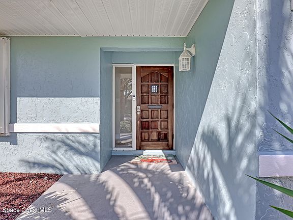 4th image of 410 Sparrow Dr