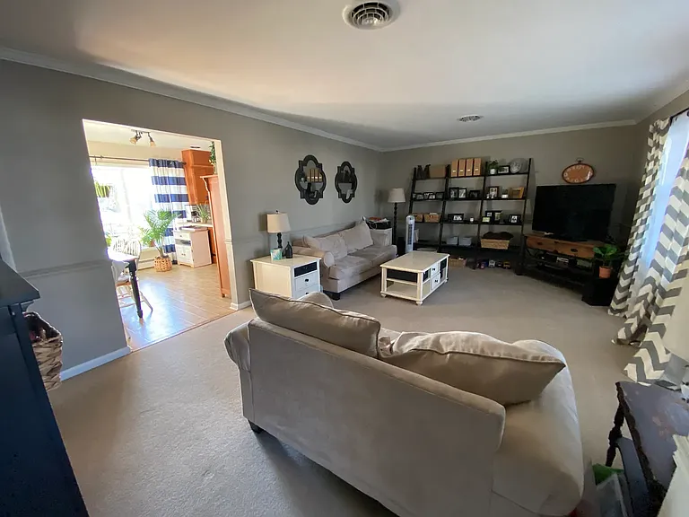 2016 Clarmarnic Dr — Photo 4