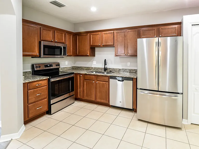 18409 Kentisbury Ct — Photo 6