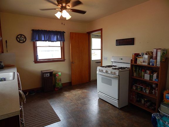 4th image of 209 W Jackson St