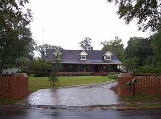 941 Saint Julien Dr, Eutawville, SC 29048
