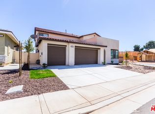 1313 Venus Dr, Beaumont, CA 92223