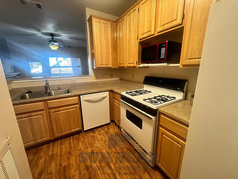 900 S Meadows Pkwy #123 — Photo 7