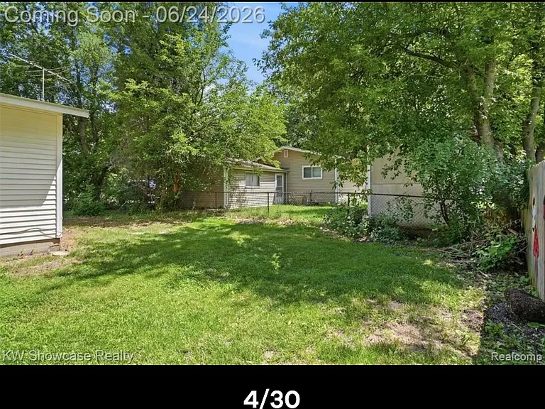 801 Farnsworth Rd — Photo 23