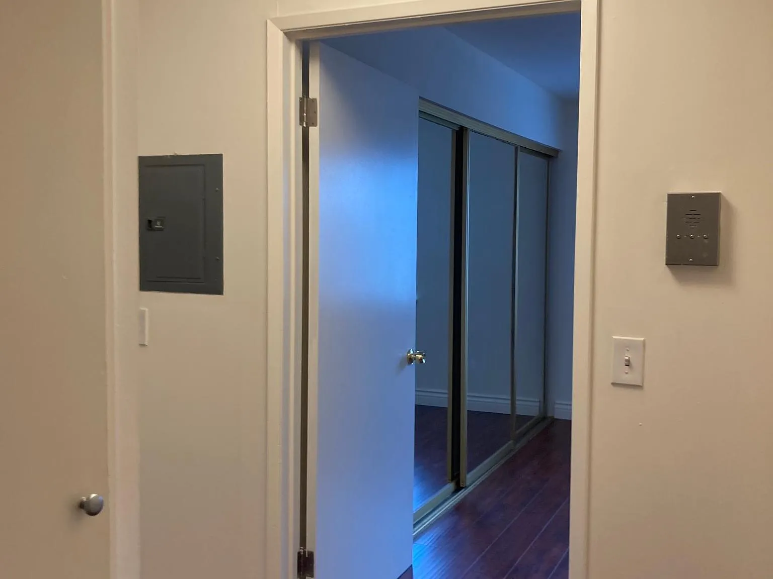 1 bed, $2,195 — Photo 3