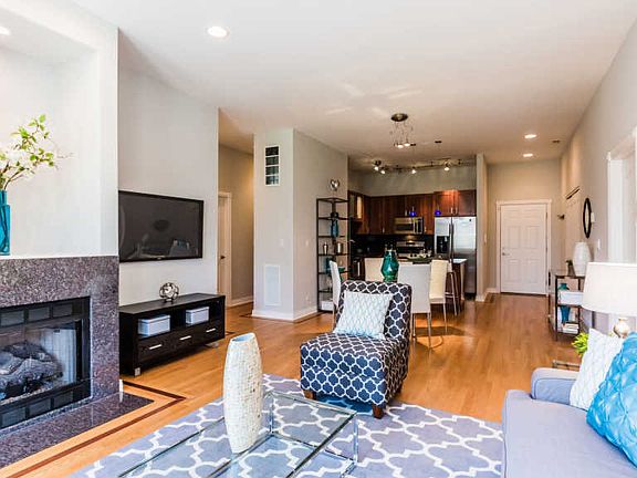 4th image of 2626 N Lincoln Ave APT 202
