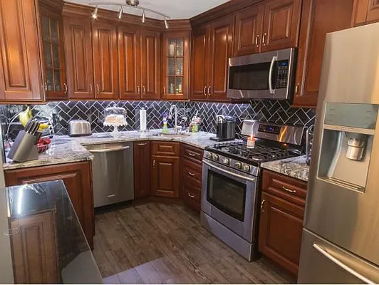 Sold by Exit Realty Top Properties | media 21