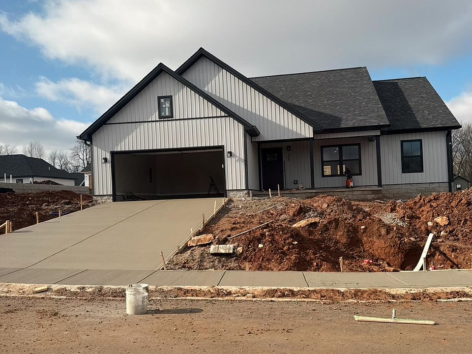 1st image of 460 Pinehurst Way