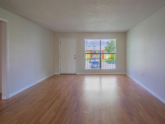 2nd image of 1891 Caralee Blvd #3-1