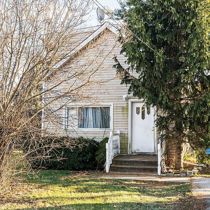 2nd image of 7627 Arlene Ave