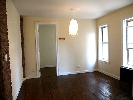 Rented by Town Residential | media 27