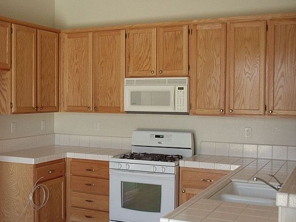 555-Kitchen, wood floor