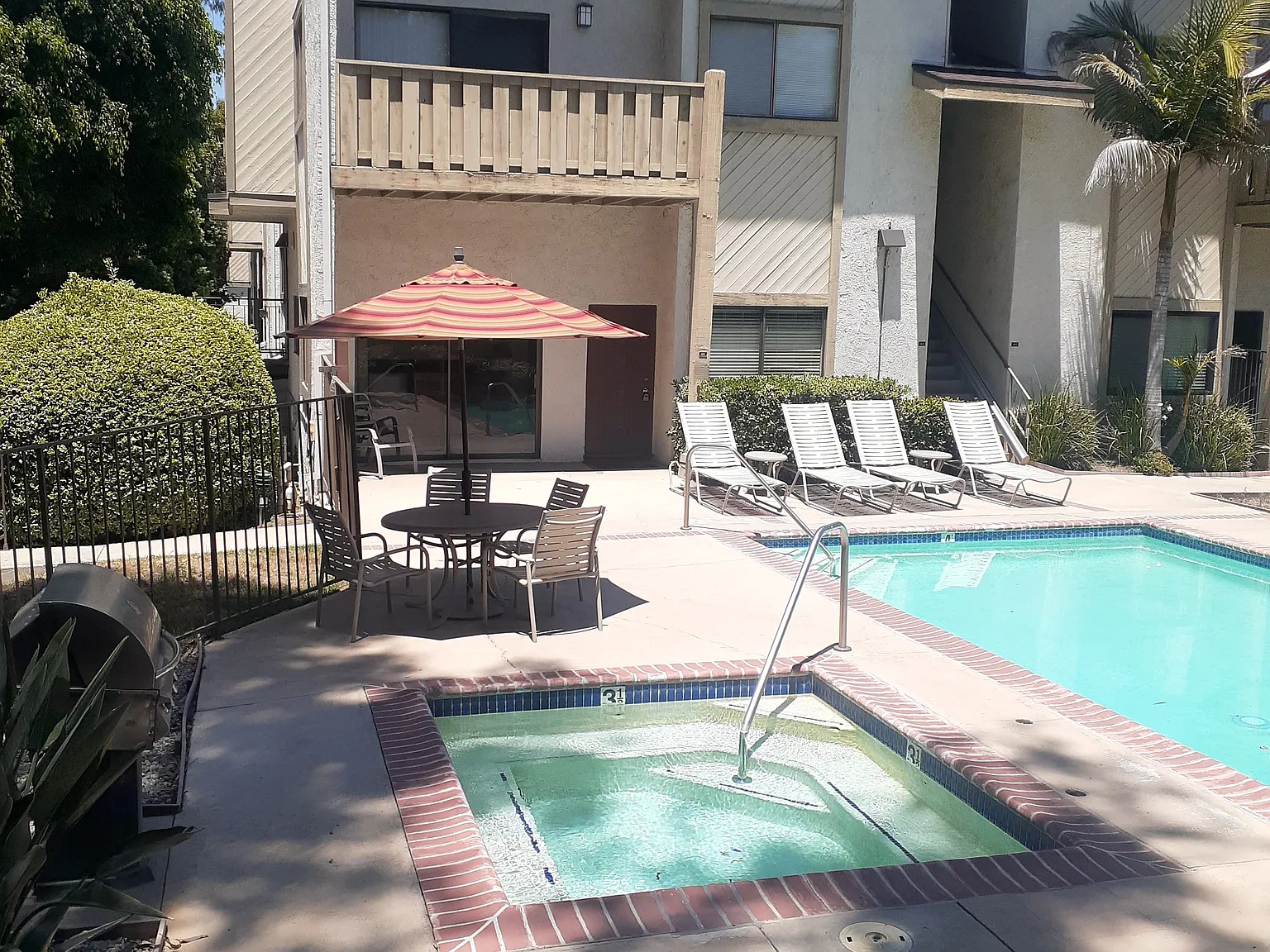 2 bed, 1200 sqft, $3,000 — Photo 2