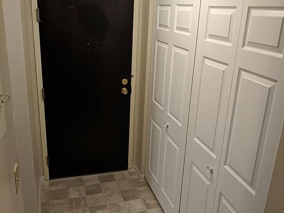 5th image of 8316 Zane Ave N #311