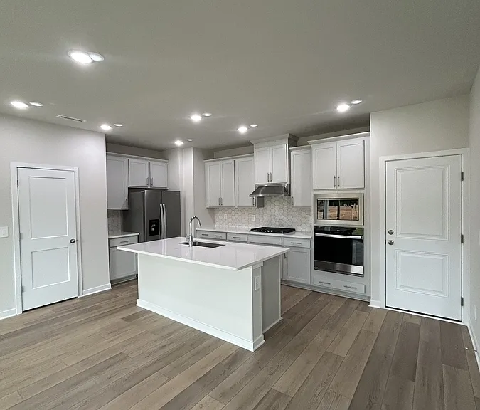 6153 Ivy Brook Trl — Photo 5
