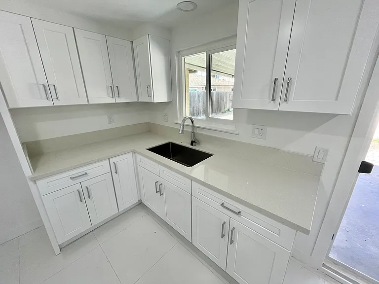 12091 Adrian St #B — Photo 7