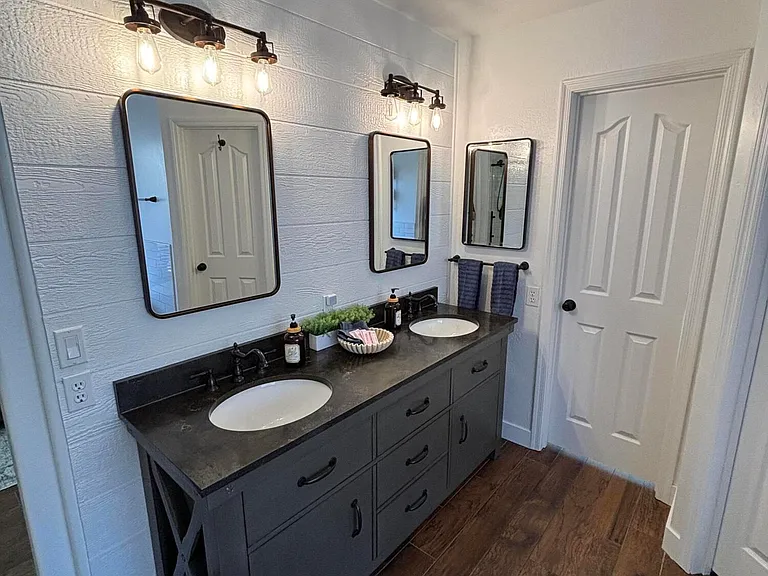 2041 E Marquette Dr — Photo 47