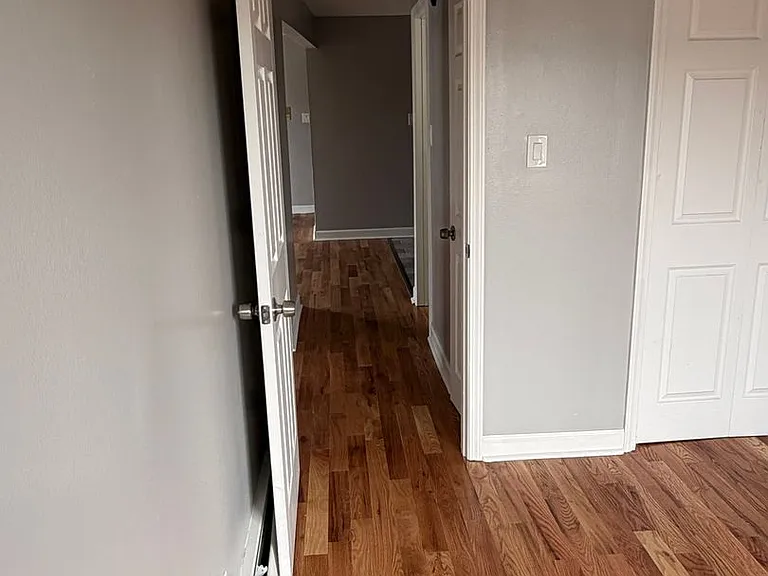 Crestline Villas Apartments — Photo 8