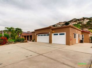 1002 School House Rd, Ramona, CA 92065