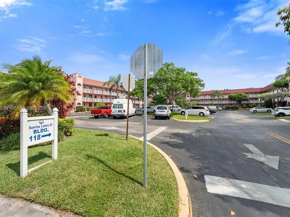9401 Sunrise Lakes Blvd APT 307, Sunrise, FL 33322