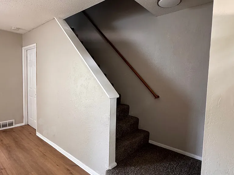 9406 Reeder Dr — Photo 4