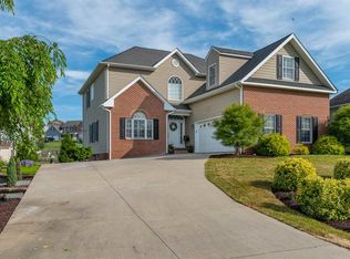 224 Kensington Dr, Fishersville, VA 22939