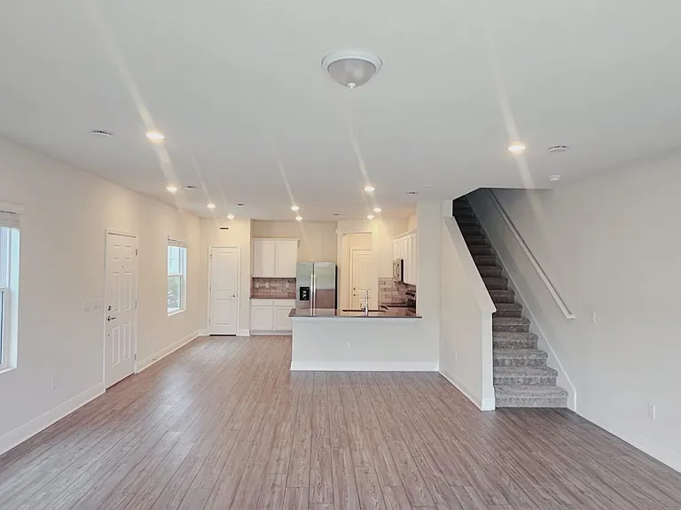4782 Sparkling Shell Ave — Photo 4