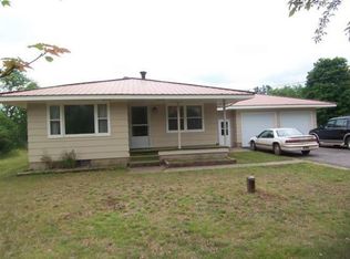 124 E Johnson Lake Rd, Gwinn, MI 49841