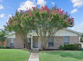 2604 Winding Creek Dr, Carrollton, TX 75007