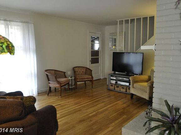 4th image of 308 Cedar Ln