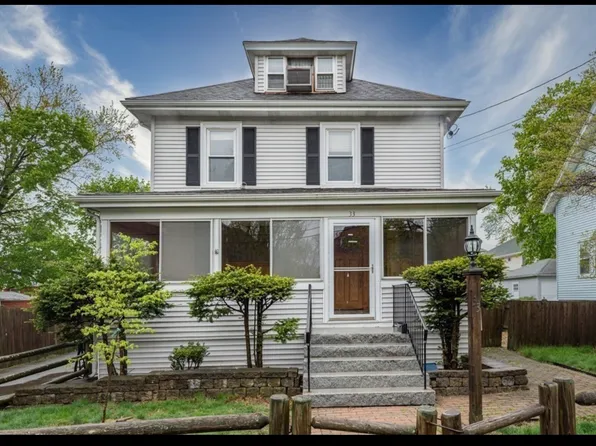33 French St, Quincy, MA 02171