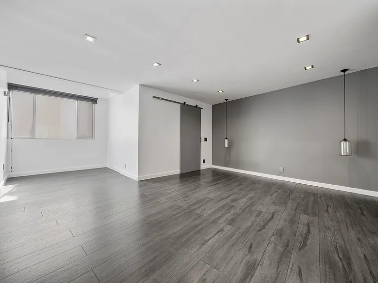 7250 Franklin Ave #1204 — Photo 21