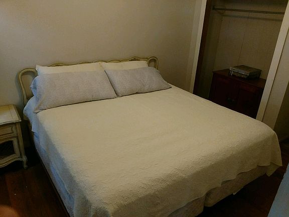 King Bedroom #1