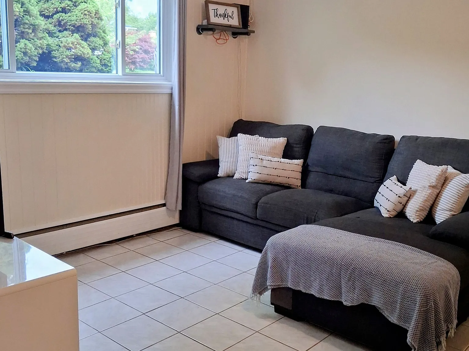 3 bed, $2,500 — Photo 2