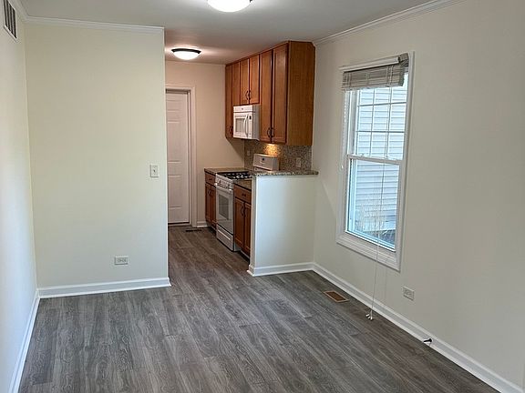 5th image of 346 Farmingdale Cir #346