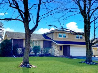 6111 W 128th St, Palos Heights, IL 60463