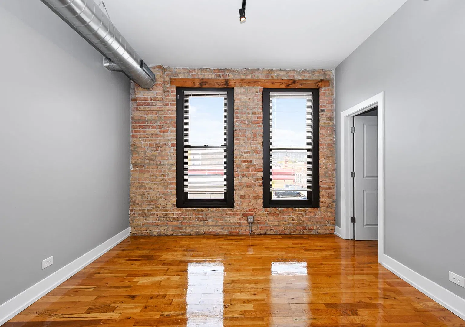 2754 W Cermak Ave. — Photo 2