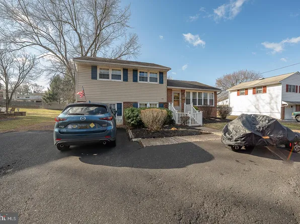 444 N Main St, Telford, PA 18969
