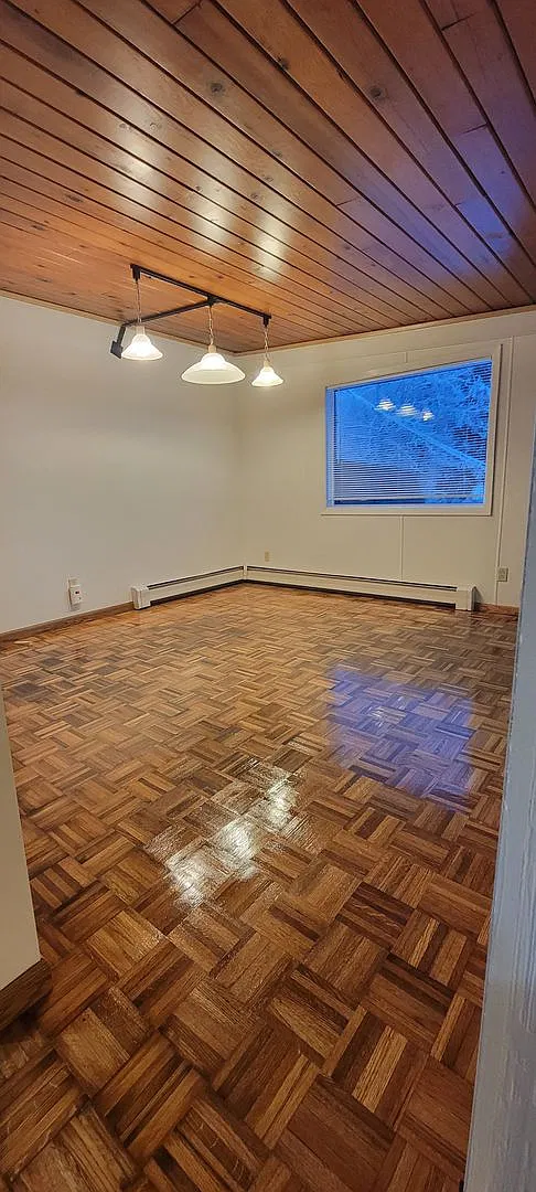 1350 Shuros Dr — Photo 2