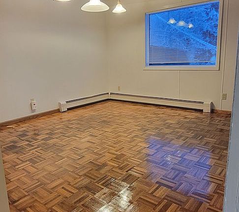 3rd image of 1350 Shuros Dr #3