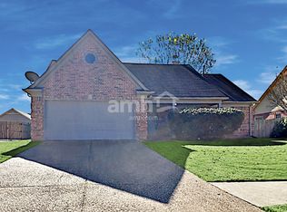 11215 Wolf Woods Dr, Arlington, TN 38002