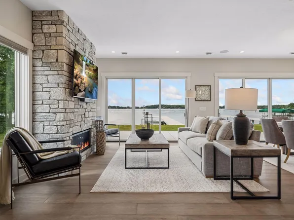 3800 Enchanted Ln, Mound, MN 55364
