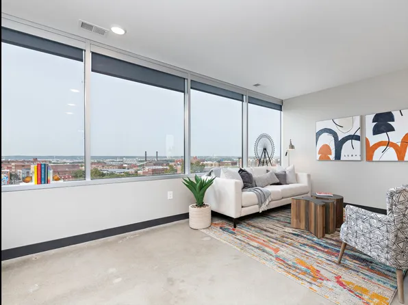 Flashcube Apartments