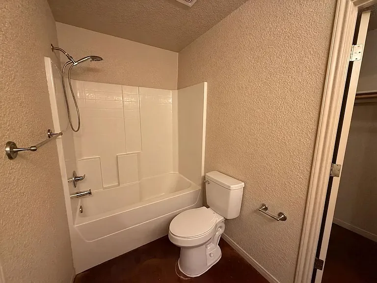 3601 John Chisholm Loop — Photo 26