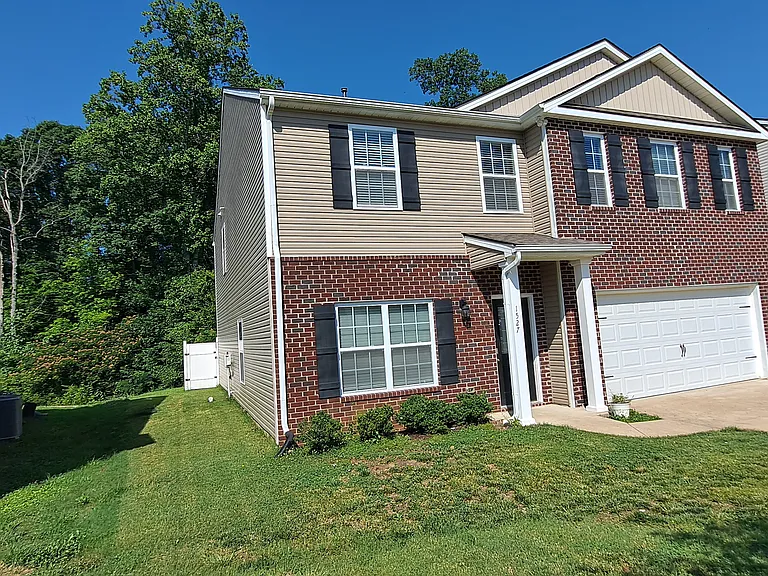 1527 Sergeant Ln — Photo 40