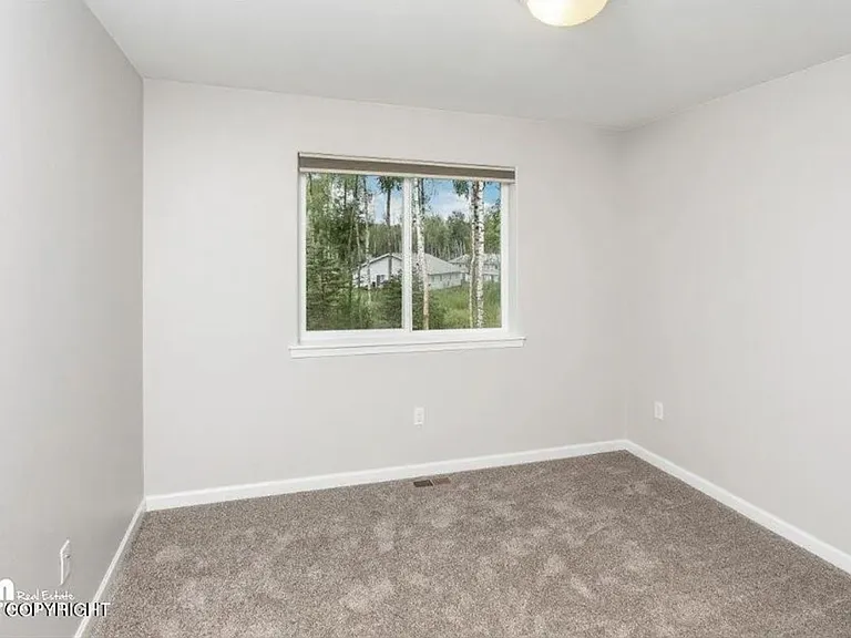 4750 W Kaylee River Cir — Photo 45
