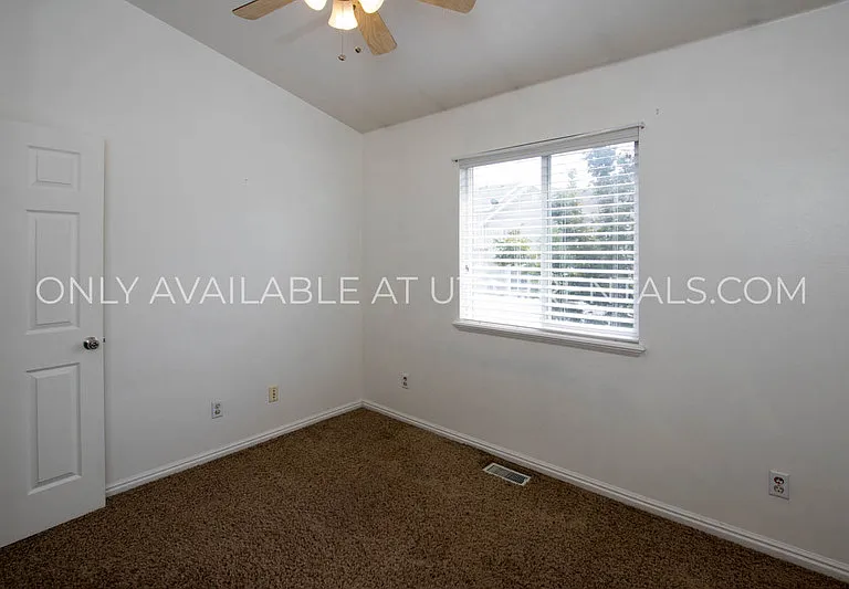 3111 W Davencourt Loop — Photo 27
