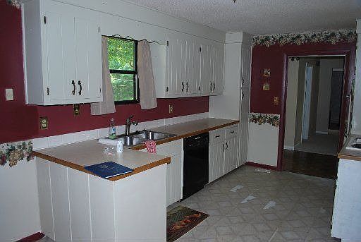 4th image of 238 Foothills Dr