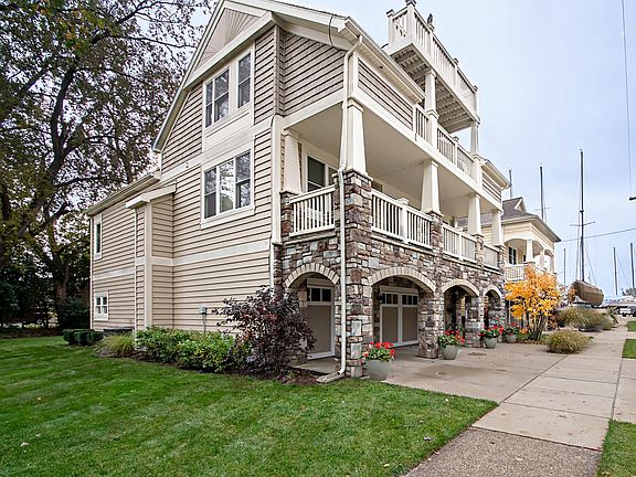 3rd image of 279 Marina Dr